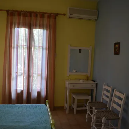 Christinis Guest Skopelos Town
